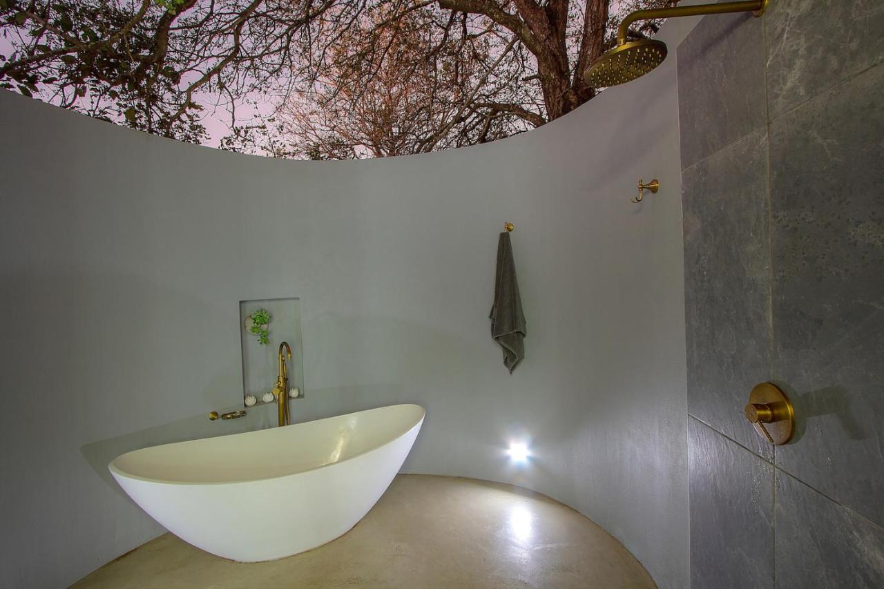 Kruger'S Keep - Luxury Couples Haven Villa Marloth Park Exterior photo