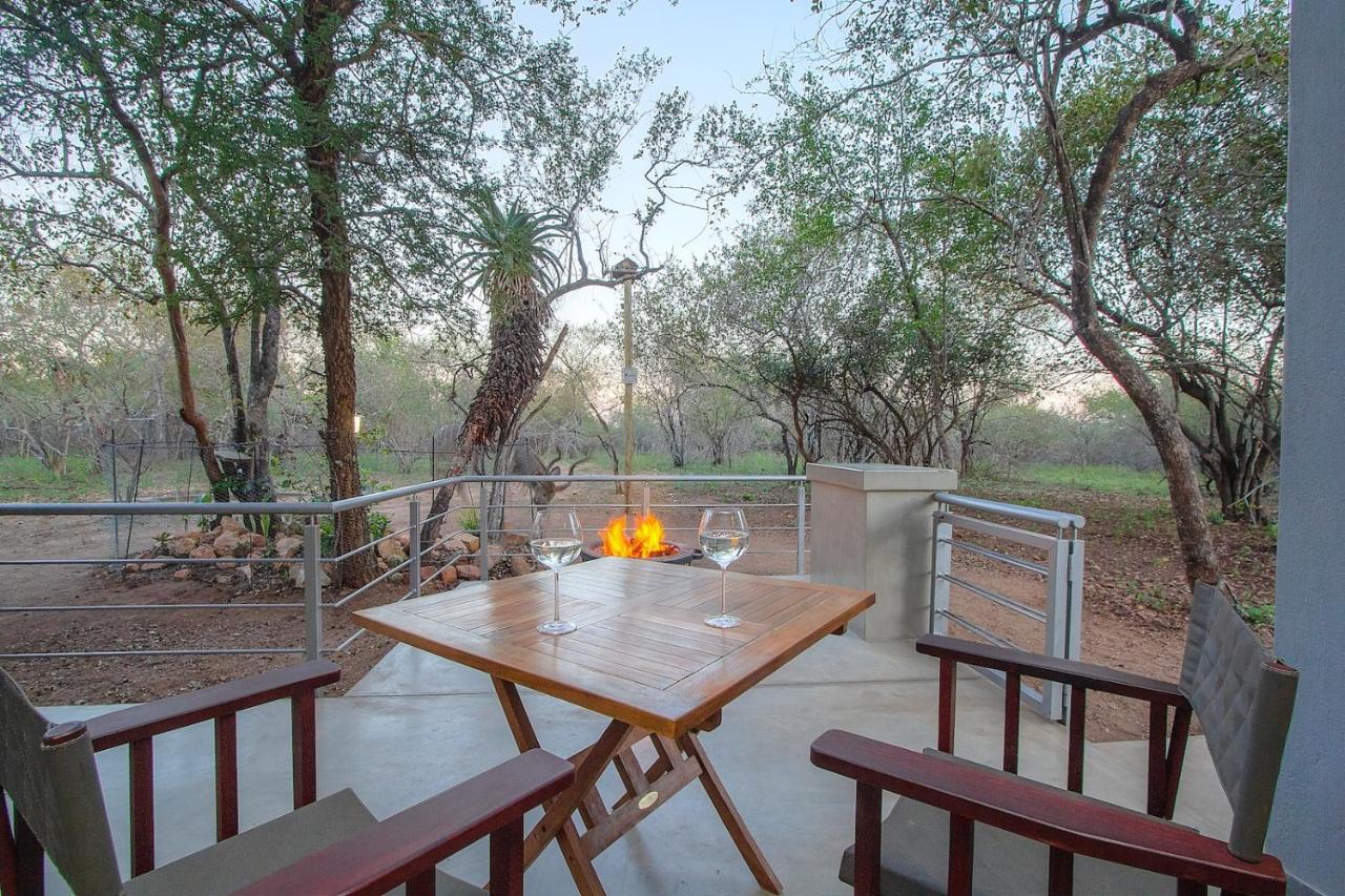 Kruger'S Keep - Luxury Couples Haven Villa Marloth Park Exterior photo